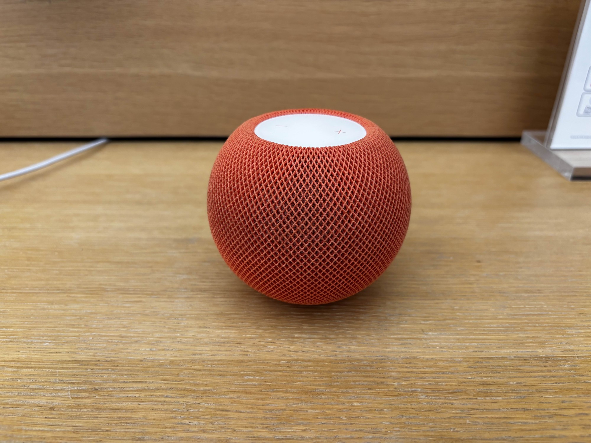HomePod mini in Orange